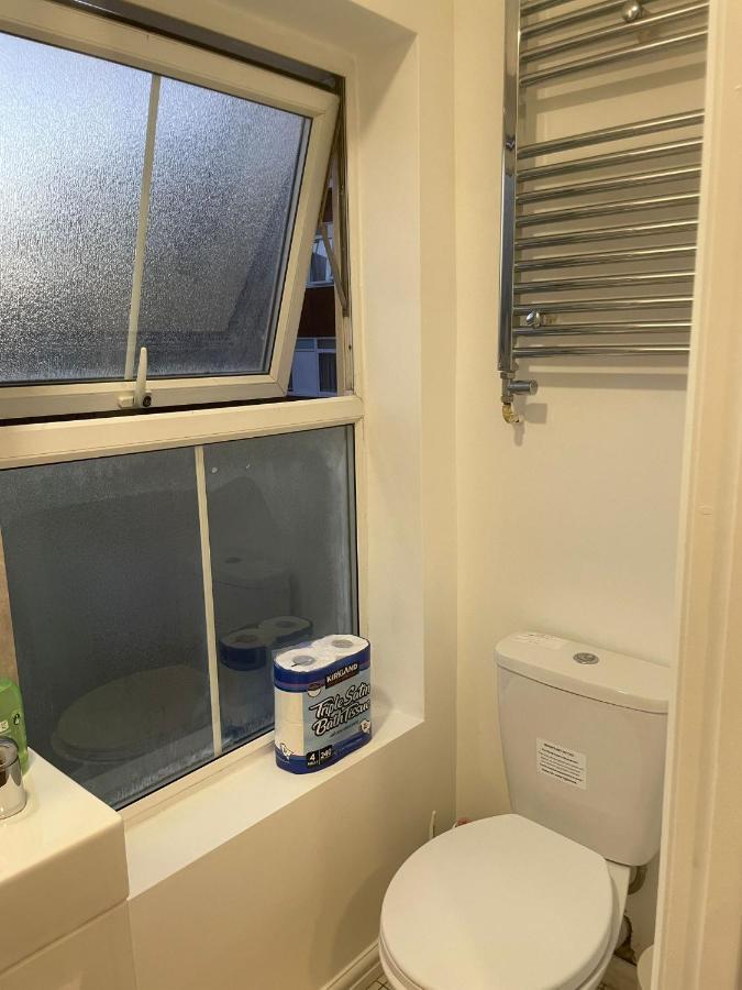 Luton Short Term Lets - Cardiff Road Apartment Exterior photo