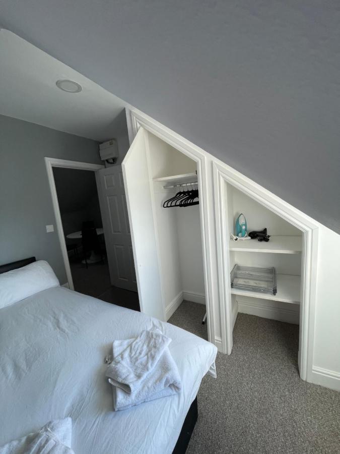 Luton Short Term Lets - Cardiff Road Apartment Exterior photo