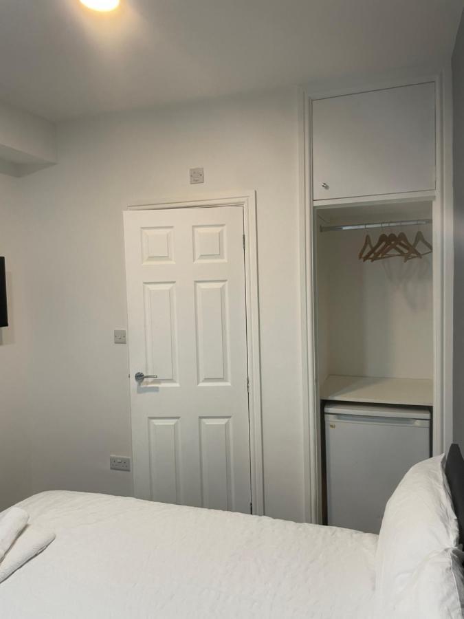 Luton Short Term Lets - Cardiff Road Apartment Exterior photo